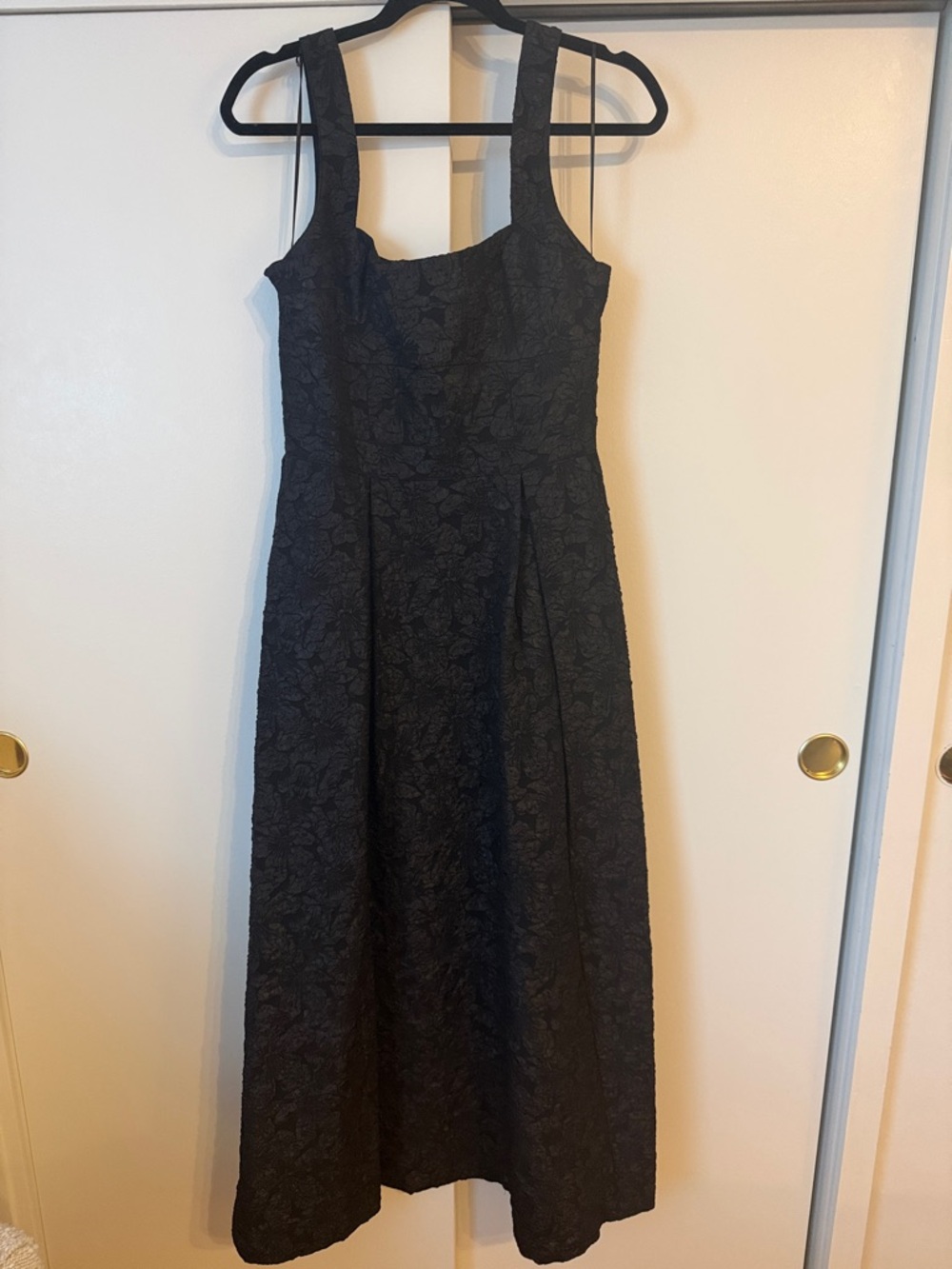 Chelsea 28 Floral jacquard dress